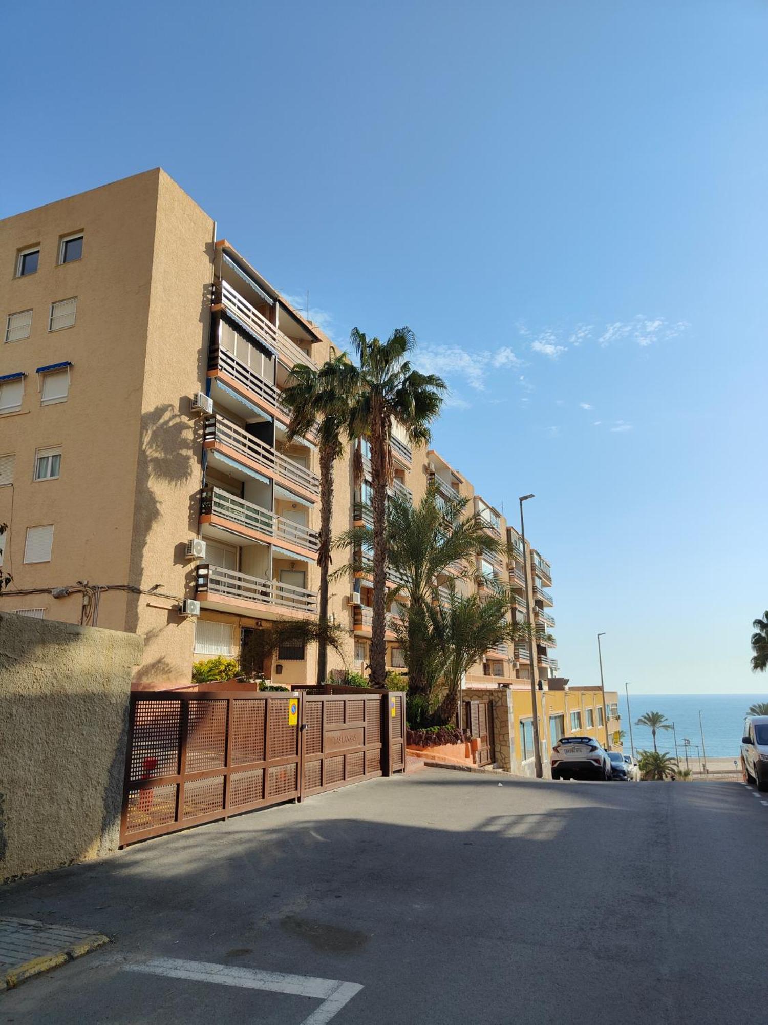 Seaside Beach-Lounge Alicante Ел-Кампельйо Екстер'єр фото